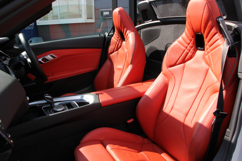 BMW Z4 Sdrive20i Mｽﾎﾟｰﾂ ﾌｧｽﾄﾄﾗｯｸP 受注生産OPﾚｯﾄﾞﾚｻﾞｰ Mｽﾎﾟｰﾂｼｰﾄ 可変Mｻｽ Mｽﾎﾟｰﾂﾌﾞﾚｰｷ 19AW ﾜｲﾔﾚｽ充電 LEDﾍｯﾄﾞﾗｲﾄ 追従ACC BMWﾗｲﾌﾞｺｯｸﾋﾟｯﾄ ﾀｯﾁ画面HDDﾅﾋﾞｱﾝﾋﾞｴﾝﾄﾗｲﾄ HiFiｽﾋﾟｰｶｰ 後退ｱｼｽﾄ ｽﾏｰﾄｷｰ 2年保証