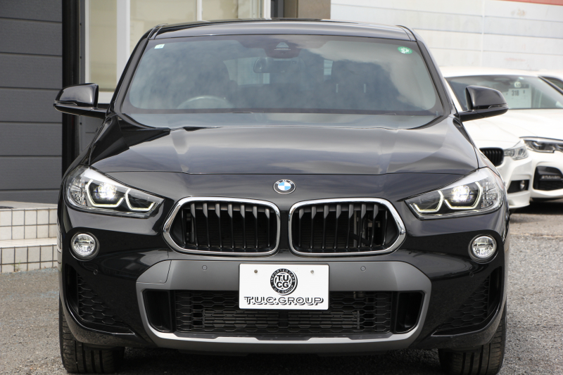 BMW X2 Xdrive20i MｽﾎﾟｰﾂX ﾃﾞﾋﾞｭｰP 4WD ﾊｲﾗｲﾝ ｺﾝﾌｫｰﾄP 追従ACC HUD ﾋｰﾀｰ黒革 電動ｼｰﾄ ｵﾌﾟｼｮﾝ20AW Mﾘｱｽﾎﾟｲﾗｰ ﾀｯﾁ画面HDDﾅﾋﾞBｶﾒﾗ Pｱｼｽﾄ CD&DVD再生可能 Bluetooth接続 電動ﾄﾗﾝｸ LEDﾍｯﾄﾞﾗｲﾄ ｽﾏｰﾄｷｰ 8速AT 2年保証