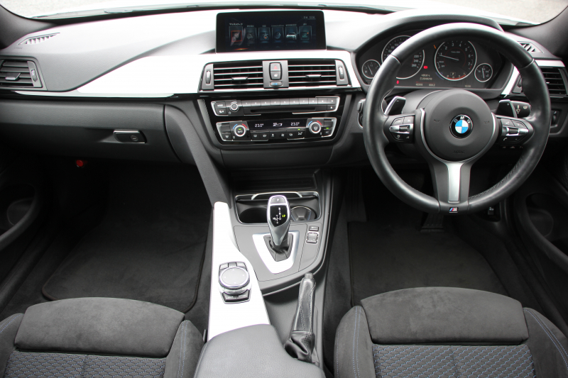 BMW 4シリーズ 420i ｸｰﾍﾟMｽﾎﾟｰﾂ ﾌｧｽﾄﾄﾗｯｸP 後期ｴﾝｼﾞﾝ ｱﾀﾞﾌﾟﾃｨﾌﾞMｻｽ Mｽﾎﾟｰﾂﾌﾞﾚｰｷ 19AW 追従ACC ﾚｰﾝﾁｪﾝｼﾞ警告 衝突軽減ﾌﾞﾚｰｷ 車線逸脱警告 歩行者警告 変更後第5世代HDDﾅﾋﾞBluetooth接続 ﾊﾟﾄﾞﾙｼﾌﾄ 2年保証