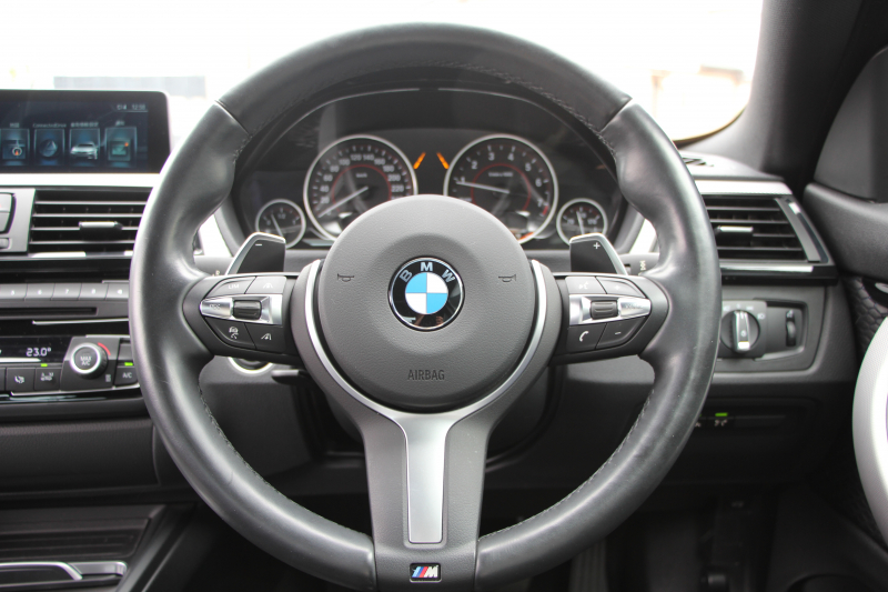 BMW 4シリーズ 420i ｸｰﾍﾟMｽﾎﾟｰﾂ ﾌｧｽﾄﾄﾗｯｸP 後期ｴﾝｼﾞﾝ ｱﾀﾞﾌﾟﾃｨﾌﾞMｻｽ Mｽﾎﾟｰﾂﾌﾞﾚｰｷ 19AW 追従ACC ﾚｰﾝﾁｪﾝｼﾞ警告 衝突軽減ﾌﾞﾚｰｷ 車線逸脱警告 歩行者警告 変更後第5世代HDDﾅﾋﾞBluetooth接続 ﾊﾟﾄﾞﾙｼﾌﾄ 2年保証