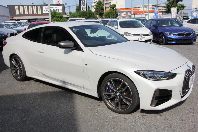 BMW 4シリーズ M440i Xdrive ｸｰﾍﾟ ｲﾉﾍﾞｰｼｮﾝP 4WD 直6ﾀｰﾎﾞ387馬力 ﾋｰﾀｰ付ﾓｶﾚｻﾞｰ ﾍﾞﾝﾁﾚｰｼｮﾝ  ﾚｰｻﾞｰﾗｲﾄ ﾊｰﾏﾝｶｰﾄﾞﾝ 可変Mｻｽ 専用ﾌﾞﾚｰｷ&ﾃﾞﾌ BMWﾗｲﾌﾞｺｯｸﾋﾟｯﾄ ｱｯﾌﾟﾙｶｰﾌﾟﾚｲ対応HDDﾅﾋﾞTV 置くだけ充電器 360度ｶﾒﾗ Dｱｼｽﾄﾌﾟﾛ HUD 真珠 2年保証