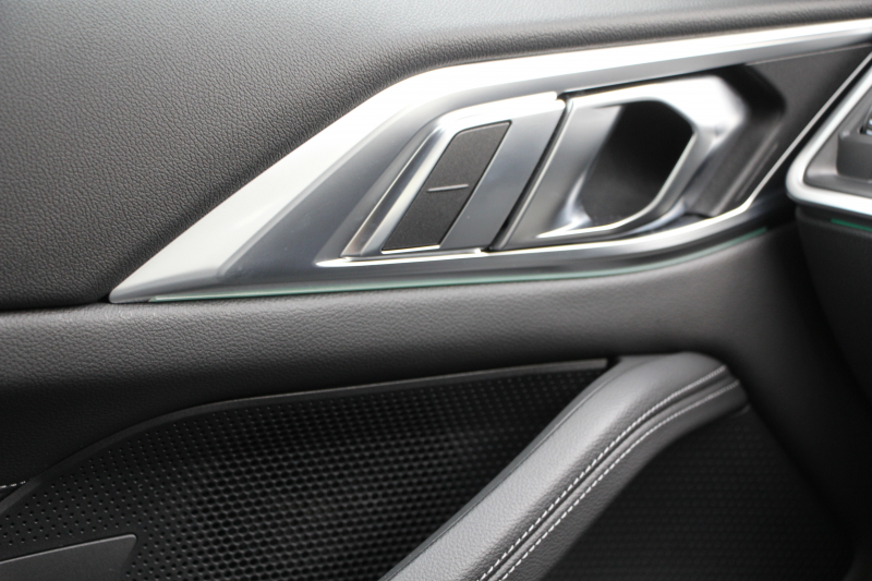 BMW 4シリーズ 420i ｸｰﾍﾟMｽﾎﾟｰﾂ  新車保証8年5月迄 50thｴﾝﾌﾞﾚﾑ ﾋｰﾀｰ黒革 ﾌﾞﾗｯｸﾎｲｰﾙ&ﾘｯﾌﾟｽﾎﾟｲﾗｰ&ﾌﾞﾗｯｸｸﾞﾘﾙ LEDﾍｯﾄﾞﾗｲﾄ ｵｰﾄﾊｲﾋﾞｰﾑ 電動ﾄﾗﾝｸ ﾜｲﾔﾚｽ充電 ｱｯﾌﾟﾙｶｰﾌﾟﾚｲ BMWﾗｲﾌﾞｺｯｸﾋﾟｯﾄ Pｱｼｽﾄ ｱﾝﾋﾞｴﾝﾄﾗｲﾄ 追従ACC 2年保証