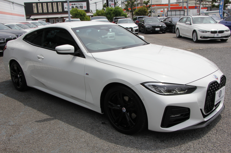 BMW 4シリーズ 420i ｸｰﾍﾟMｽﾎﾟｰﾂ  新車保証8年5月迄 50thｴﾝﾌﾞﾚﾑ ﾋｰﾀｰ黒革 ﾌﾞﾗｯｸﾎｲｰﾙ&ﾘｯﾌﾟｽﾎﾟｲﾗｰ&ﾌﾞﾗｯｸｸﾞﾘﾙ LEDﾍｯﾄﾞﾗｲﾄ ｵｰﾄﾊｲﾋﾞｰﾑ 電動ﾄﾗﾝｸ ﾜｲﾔﾚｽ充電 ｱｯﾌﾟﾙｶｰﾌﾟﾚｲ BMWﾗｲﾌﾞｺｯｸﾋﾟｯﾄ Pｱｼｽﾄ ｱﾝﾋﾞｴﾝﾄﾗｲﾄ 追従ACC 2年保証
