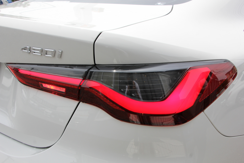 BMW 4シリーズ 420i ｸｰﾍﾟMｽﾎﾟｰﾂ  新車保証8年5月迄 50thｴﾝﾌﾞﾚﾑ ﾋｰﾀｰ黒革 ﾌﾞﾗｯｸﾎｲｰﾙ&ﾘｯﾌﾟｽﾎﾟｲﾗｰ&ﾌﾞﾗｯｸｸﾞﾘﾙ LEDﾍｯﾄﾞﾗｲﾄ ｵｰﾄﾊｲﾋﾞｰﾑ 電動ﾄﾗﾝｸ ﾜｲﾔﾚｽ充電 ｱｯﾌﾟﾙｶｰﾌﾟﾚｲ BMWﾗｲﾌﾞｺｯｸﾋﾟｯﾄ Pｱｼｽﾄ ｱﾝﾋﾞｴﾝﾄﾗｲﾄ 追従ACC 2年保証