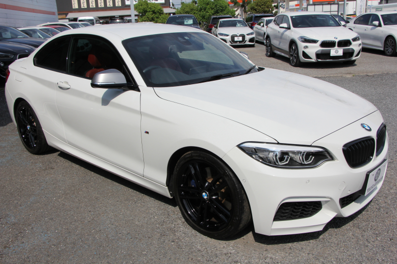 BMW 2シリーズ M240iｸｰﾍﾟ後期 340馬力 B58新ｴﾝｼﾞﾝ ﾋｰﾀｰ赤革 ｱﾀﾞﾌﾟﾃｨﾌﾞMｻｽ 追従ACC LEDﾍｯﾄﾞﾗｲﾄ&ﾃｰﾙ ﾀｯﾁ画面HDDﾅﾋﾞPｱｼｽﾄ 衝突軽減ﾌﾞﾚｰｷ 車線逸脱警告 歩行者警告 ﾊﾟﾄﾞﾙｼﾌﾄ ｽﾏｰﾄｷｰ 18AW Mｽﾎﾟｰﾂﾌﾞﾚｰｷ 2年保証