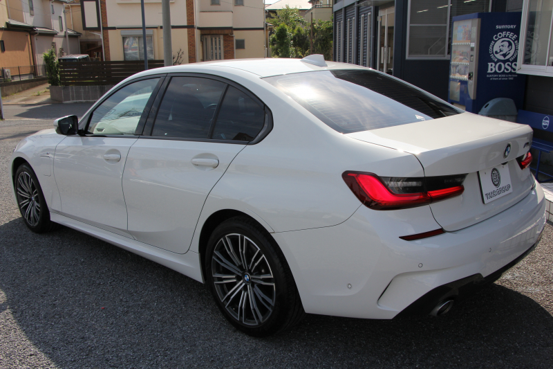 BMW 3シリーズ 330e Mｽﾎﾟｰﾂ ﾊｲﾗｲﾝ ｲﾉﾍﾞｰｼｮﾝ&ｺﾝﾌｫｰﾄP PHEV ﾋｰﾀｰ黒革 ﾚｰｻﾞｰﾗｲﾄ ｼﾞｪｽﾁｬｰC HUD 360度ｶﾒﾗ 後退ｱｼｽﾄ 追従ACC ｽﾃｱﾘﾝｸﾞｻﾎﾟｰﾄ Applecarplay ﾗﾝﾊﾞｰｻﾎﾟｰﾄ 電動ﾄﾗﾝｸ Msportﾌﾞﾚｰｷ BMWﾗｲﾌﾞｺｯｸﾋﾟｯﾄﾞ2年保証