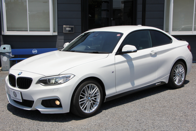 BMW 2シリーズ 220i ｸｰﾍﾟ Mｽﾎﾟｰﾂ ﾊﾟｰｷﾝｸﾞｻﾎﾟｰﾄP 衝突軽減ﾌﾞﾚｰｷ 車線逸脱警告 車線逸脱警告 ﾌﾞﾚｰｷ付ｸﾙｺﾝ ﾌﾙｾｸﾞTV iﾄﾞﾗｲﾌﾞHDDﾅﾋﾞBluetooth接続 Bｶﾒﾗ ｱﾙｶﾝﾀｰﾗ電動ｼｰﾄ 17AW Mｽﾎﾟｰﾂｴｱﾛ ﾊﾟﾄﾞﾙｼﾌﾄ 直噴ﾀｰﾎﾞ8速AT 2年保証