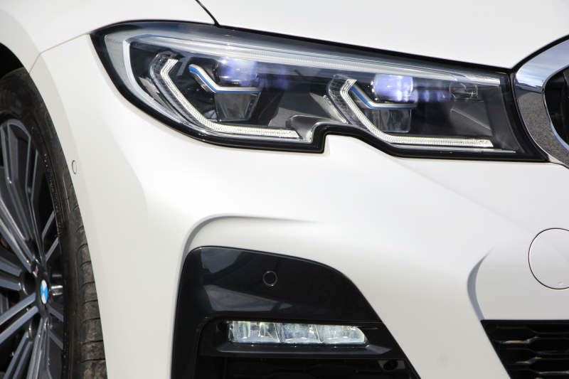 BMW 3シリーズ 320i Mｽﾎﾟｰﾂ ﾊｲﾗｲﾝ ｲﾉﾍﾞｰｼｮﾝ&ｺﾝﾌｫｰﾄP 真珠色 ｻﾝﾙｰﾌ ﾚｰｻﾞｰﾗｲﾄ HUD ｼﾞｪｽﾁｬｰｺﾝﾄﾛｰﾙ ｺﾆｬｯｸﾚｻﾞｰ ﾋｰﾀｰ&ﾗﾝﾊﾞｰ 追従ACC ｽﾃｱｻﾎﾟｰﾄ BMWﾗｲﾌﾞｺｯｸﾋﾟｯﾄ ｱｯﾌﾟﾙｶｰﾌﾟﾚｲ HDDﾅﾋﾞPｱｼｽﾄ ｵｰﾄﾊｲﾋﾞｰﾑ 電動ﾄﾗﾝｸ 2年保証