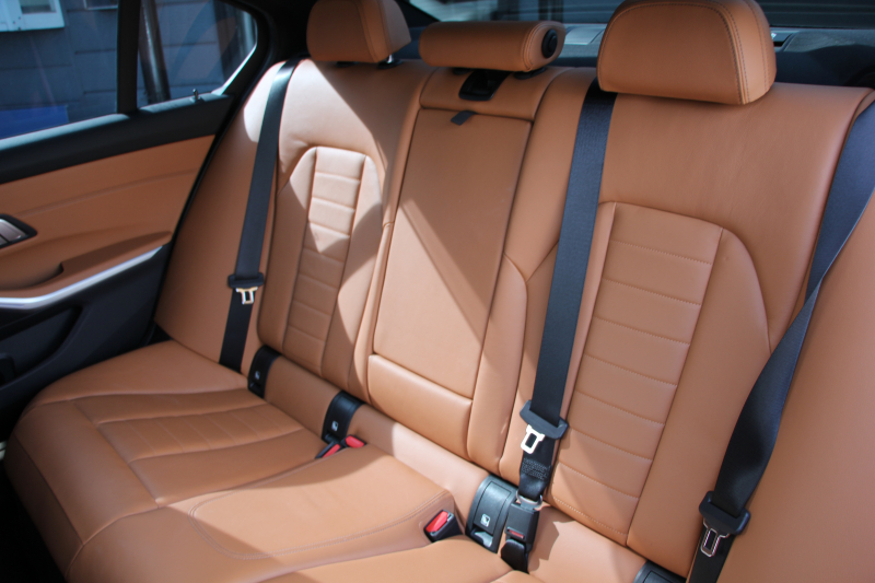 BMW 3シリーズ 320i Mｽﾎﾟｰﾂ ﾊｲﾗｲﾝ ｲﾉﾍﾞｰｼｮﾝ&ｺﾝﾌｫｰﾄP 真珠色 ｻﾝﾙｰﾌ ﾚｰｻﾞｰﾗｲﾄ HUD ｼﾞｪｽﾁｬｰｺﾝﾄﾛｰﾙ ｺﾆｬｯｸﾚｻﾞｰ ﾋｰﾀｰ&ﾗﾝﾊﾞｰ 追従ACC ｽﾃｱｻﾎﾟｰﾄ BMWﾗｲﾌﾞｺｯｸﾋﾟｯﾄ ｱｯﾌﾟﾙｶｰﾌﾟﾚｲ HDDﾅﾋﾞPｱｼｽﾄ ｵｰﾄﾊｲﾋﾞｰﾑ 電動ﾄﾗﾝｸ 2年保証