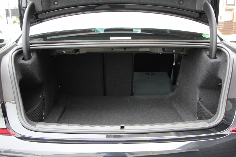 BMW 3シリーズ 320d Xdrive Mｽﾎﾟｰﾂ ﾃﾞﾋﾞｭｰP ｺﾝﾌｫｰﾄP 4WD ﾋｰﾀｰ黒革 ﾌﾞﾙｰｽﾃｯﾁ 19AW LEDﾍｯﾄﾞﾗｲﾄ ｵｰﾄﾊｲﾋﾞｰﾑ 追従ACC ｽﾃｱﾘﾝｸﾞｻﾎﾟｰﾄ ｱｯﾌﾟﾙｶｰﾌﾟﾚｲ Pｱｼｽﾄ ﾀｯﾁ画面HDDﾅﾋﾞ電動ﾄﾗﾝｸ ｽﾏｰﾄOP/CL Hifiｽﾋﾟｰｶｰ 2年保証