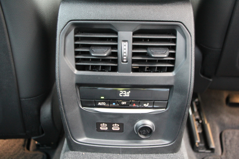 BMW 3シリーズ 320d Xdrive Mｽﾎﾟｰﾂ ﾃﾞﾋﾞｭｰP ｺﾝﾌｫｰﾄP 4WD ﾋｰﾀｰ黒革 ﾌﾞﾙｰｽﾃｯﾁ 19AW LEDﾍｯﾄﾞﾗｲﾄ ｵｰﾄﾊｲﾋﾞｰﾑ 追従ACC ｽﾃｱﾘﾝｸﾞｻﾎﾟｰﾄ ｱｯﾌﾟﾙｶｰﾌﾟﾚｲ Pｱｼｽﾄ ﾀｯﾁ画面HDDﾅﾋﾞ電動ﾄﾗﾝｸ ｽﾏｰﾄOP/CL Hifiｽﾋﾟｰｶｰ 2年保証