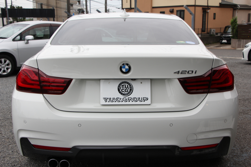BMW 4シリーズ 420i ｸｰﾍﾟMｽﾎﾟｰﾂ 1ｵｰﾅ 最終ﾓﾃﾞﾙ 専用LEDｽﾓｰｸﾃｰﾙ&ｴｱﾛﾘｱﾃﾞｨﾌｭｰｻﾞｰ NEWﾙｰﾑﾐﾗｰ 追従ACC ﾚｰﾝC警告 LEDﾍｯﾄﾞﾗｲﾄ&ﾃｰﾙ ｼｰﾄﾋｰﾀｰ ﾀｯﾁ画面HDDﾅﾋﾞTV 液晶ﾒｰﾀｰ 衝突軽減ﾌﾞﾚｰｷ 車線逸脱警告 歩行者警告 Bｶﾒﾗ Bluetooth接続 ﾊﾟﾄﾞﾙｼﾌﾄ 2年保証