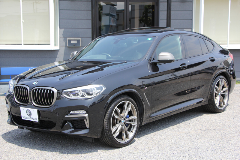 BMW X4 M40i ﾊﾟﾉﾗﾏｻﾝﾙｰﾌ ﾊｰﾏﾝｶｰﾄﾞﾝｻｳﾝﾄﾞﾍﾞﾝﾁﾚｰｼｮﾝ 360馬力 直6ﾀｰﾎﾞ全席ﾋｰﾀｰ黒革 ｱﾀﾞﾌﾟﾃｨﾌﾞMｻｽ ｱｲﾊﾞｯﾊﾛｰﾀﾞｳﾝ Mspﾌﾞﾚｰｷ 液晶ﾒｰﾀｰ 360度ｶﾒﾗ ﾀｯﾁ画面HDDﾅﾋﾞTV LEDﾍｯﾄﾞﾗｲﾄ ｵｰﾄﾊｲﾋﾞｰﾑ 電動ﾄﾗﾝｸ 専用21AW&ﾃﾞﾌ 2年保証
