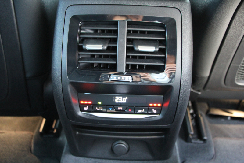 BMW X4 M40i ﾊﾟﾉﾗﾏｻﾝﾙｰﾌ ﾊｰﾏﾝｶｰﾄﾞﾝｻｳﾝﾄﾞﾍﾞﾝﾁﾚｰｼｮﾝ 360馬力 直6ﾀｰﾎﾞ全席ﾋｰﾀｰ黒革 ｱﾀﾞﾌﾟﾃｨﾌﾞMｻｽ ｱｲﾊﾞｯﾊﾛｰﾀﾞｳﾝ Mspﾌﾞﾚｰｷ 液晶ﾒｰﾀｰ 360度ｶﾒﾗ ﾀｯﾁ画面HDDﾅﾋﾞTV LEDﾍｯﾄﾞﾗｲﾄ ｵｰﾄﾊｲﾋﾞｰﾑ 電動ﾄﾗﾝｸ 専用21AW&ﾃﾞﾌ 2年保証