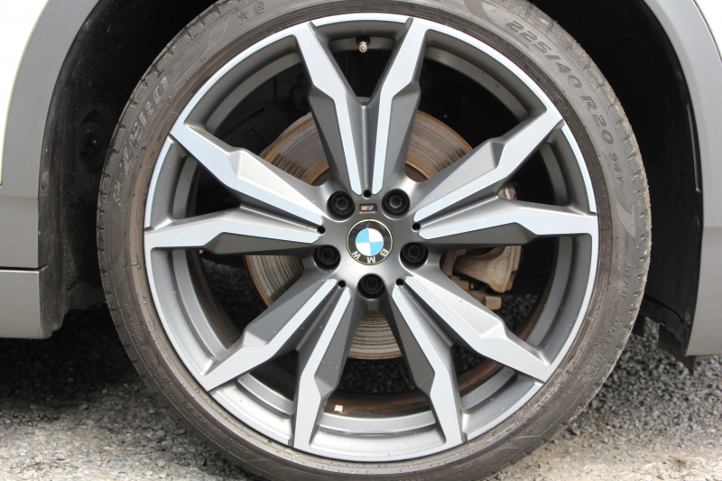 BMW X2 Xdrive20i MｽﾎﾟｰﾂX ﾃﾞﾋﾞｭｰ&ｾﾚｸﾄP ﾊｲﾗｲﾝ 4WD ﾊﾟﾉﾗﾏｻﾝﾙｰﾌ ｺﾝﾌｫｰﾄP 追従ACC HUD ﾋｰﾀｰ黒革 電動ｼｰﾄ ｵﾌﾟｼｮﾝ20AW Mﾘｱｽﾎﾟｲﾗｰ ﾀｯﾁ画面HDDﾅﾋﾞBｶﾒﾗ Pｱｼｽﾄ CD&DVD再生可能 Bluetooth接続 電動ﾄﾗﾝｸ LEDﾍｯﾄﾞﾗｲﾄ ｽﾏｰﾄｷｰ 8速AT 2年保証