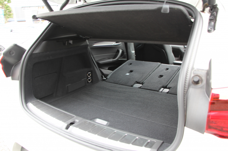 BMW X2 Xdrive20i MｽﾎﾟｰﾂX ﾃﾞﾋﾞｭｰ&ｾﾚｸﾄP ﾊｲﾗｲﾝ 4WD ﾊﾟﾉﾗﾏｻﾝﾙｰﾌ ｺﾝﾌｫｰﾄP 追従ACC HUD ﾋｰﾀｰ黒革 電動ｼｰﾄ ｵﾌﾟｼｮﾝ20AW Mﾘｱｽﾎﾟｲﾗｰ ﾀｯﾁ画面HDDﾅﾋﾞBｶﾒﾗ Pｱｼｽﾄ CD&DVD再生可能 Bluetooth接続 電動ﾄﾗﾝｸ LEDﾍｯﾄﾞﾗｲﾄ ｽﾏｰﾄｷｰ 8速AT 2年保証