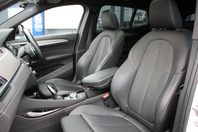 BMW X2 Xdrive20i MｽﾎﾟｰﾂX ﾃﾞﾋﾞｭｰ&ｾﾚｸﾄP ﾊｲﾗｲﾝ 4WD ﾊﾟﾉﾗﾏｻﾝﾙｰﾌ ｺﾝﾌｫｰﾄP 追従ACC HUD ﾋｰﾀｰ黒革 電動ｼｰﾄ ｵﾌﾟｼｮﾝ20AW Mﾘｱｽﾎﾟｲﾗｰ ﾀｯﾁ画面HDDﾅﾋﾞBｶﾒﾗ Pｱｼｽﾄ CD&DVD再生可能 Bluetooth接続 電動ﾄﾗﾝｸ LEDﾍｯﾄﾞﾗｲﾄ ｽﾏｰﾄｷｰ 8速AT 2年保証