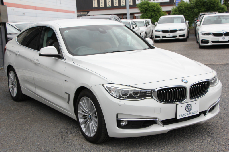 BMW 3シリーズ 320i ｸﾞﾗﾝﾂｰﾘｽﾓ ﾗｸﾞｼﾞｭｱﾘｰ 1ｵｰﾅ 追従ACC ｻﾄﾞﾙﾌﾞﾗｳﾝﾚｻﾞｰ ｼｰﾄﾋｰﾀｰ 衝突軽減ﾌﾞﾚｰｷ 車線逸脱警告 歩行者警告 ﾀｯﾁﾊﾟｯﾄﾞ対応iﾄﾞﾗｲﾌﾞHDDﾅﾋﾞBｶﾒﾗ 電動ﾄﾗﾝｸ ｽﾏｰﾄｷｰ Bluetooth接続 ｸﾛｰﾑﾗｲﾝｴｸｽﾃﾘｱ 2年保証