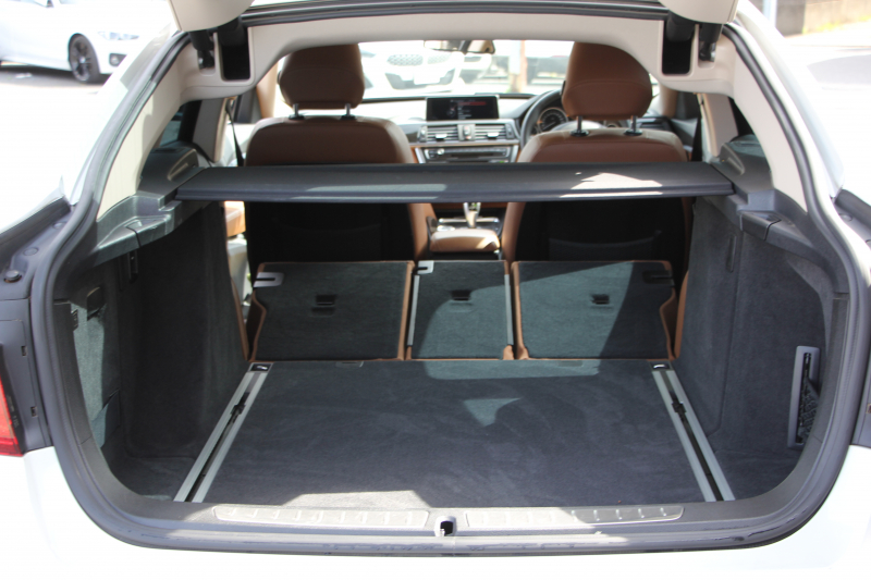 BMW 3シリーズ 320i ｸﾞﾗﾝﾂｰﾘｽﾓ ﾗｸﾞｼﾞｭｱﾘｰ 1ｵｰﾅ 追従ACC ｻﾄﾞﾙﾌﾞﾗｳﾝﾚｻﾞｰ ｼｰﾄﾋｰﾀｰ 衝突軽減ﾌﾞﾚｰｷ 車線逸脱警告 歩行者警告 ﾀｯﾁﾊﾟｯﾄﾞ対応iﾄﾞﾗｲﾌﾞHDDﾅﾋﾞBｶﾒﾗ 電動ﾄﾗﾝｸ ｽﾏｰﾄｷｰ Bluetooth接続 ｸﾛｰﾑﾗｲﾝｴｸｽﾃﾘｱ 2年保証