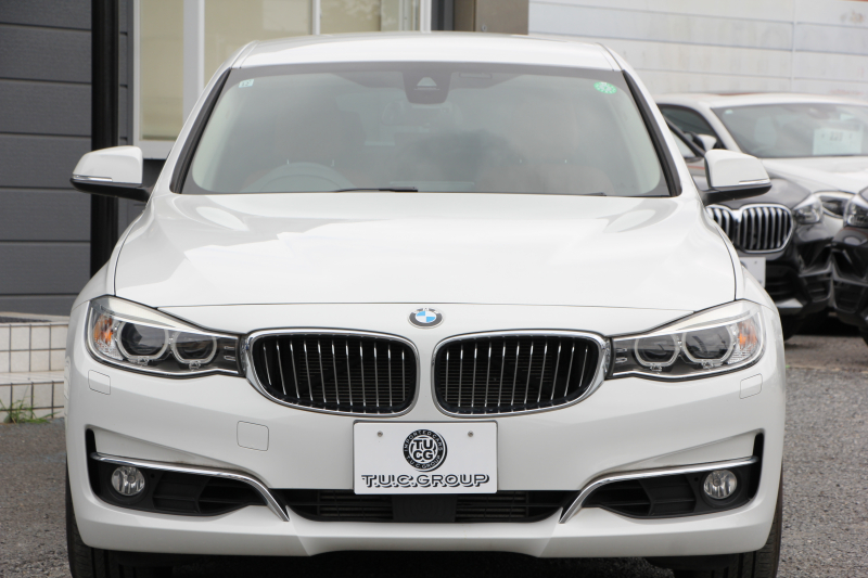 BMW 3シリーズ 320i ｸﾞﾗﾝﾂｰﾘｽﾓ ﾗｸﾞｼﾞｭｱﾘｰ 1ｵｰﾅ 追従ACC ｻﾄﾞﾙﾌﾞﾗｳﾝﾚｻﾞｰ ｼｰﾄﾋｰﾀｰ 衝突軽減ﾌﾞﾚｰｷ 車線逸脱警告 歩行者警告 ﾀｯﾁﾊﾟｯﾄﾞ対応iﾄﾞﾗｲﾌﾞHDDﾅﾋﾞBｶﾒﾗ 電動ﾄﾗﾝｸ ｽﾏｰﾄｷｰ Bluetooth接続 ｸﾛｰﾑﾗｲﾝｴｸｽﾃﾘｱ 2年保証