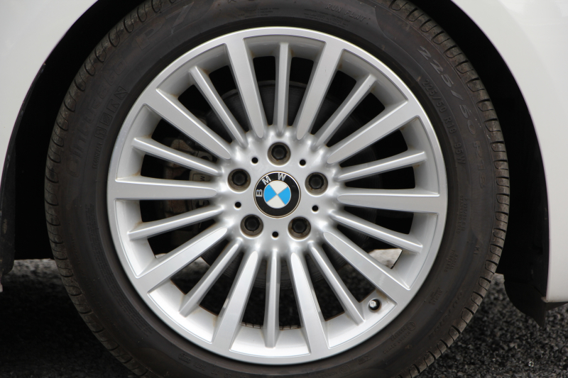 BMW 3シリーズ 320i ｸﾞﾗﾝﾂｰﾘｽﾓ ﾗｸﾞｼﾞｭｱﾘｰ 1ｵｰﾅ 追従ACC ｻﾄﾞﾙﾌﾞﾗｳﾝﾚｻﾞｰ ｼｰﾄﾋｰﾀｰ 衝突軽減ﾌﾞﾚｰｷ 車線逸脱警告 歩行者警告 ﾀｯﾁﾊﾟｯﾄﾞ対応iﾄﾞﾗｲﾌﾞHDDﾅﾋﾞBｶﾒﾗ 電動ﾄﾗﾝｸ ｽﾏｰﾄｷｰ Bluetooth接続 ｸﾛｰﾑﾗｲﾝｴｸｽﾃﾘｱ 2年保証