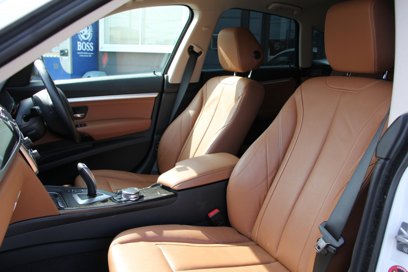 BMW 3シリーズ 320i ｸﾞﾗﾝﾂｰﾘｽﾓ ﾗｸﾞｼﾞｭｱﾘｰ 1ｵｰﾅ 追従ACC ｻﾄﾞﾙﾌﾞﾗｳﾝﾚｻﾞｰ ｼｰﾄﾋｰﾀｰ 衝突軽減ﾌﾞﾚｰｷ 車線逸脱警告 歩行者警告 ﾀｯﾁﾊﾟｯﾄﾞ対応iﾄﾞﾗｲﾌﾞHDDﾅﾋﾞBｶﾒﾗ 電動ﾄﾗﾝｸ ｽﾏｰﾄｷｰ Bluetooth接続 ｸﾛｰﾑﾗｲﾝｴｸｽﾃﾘｱ 2年保証