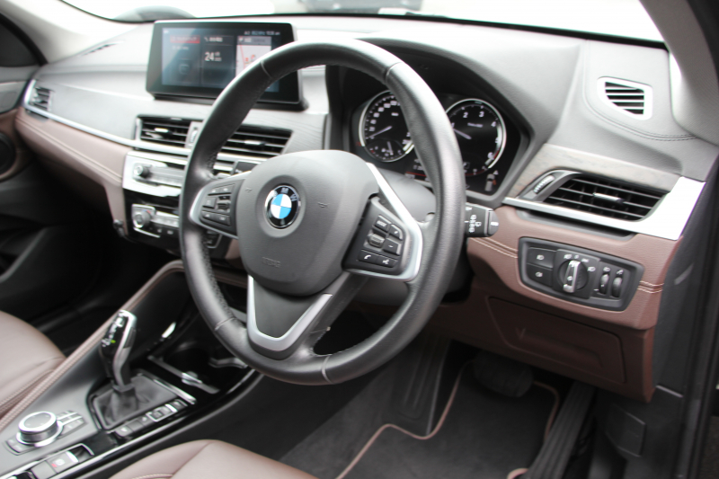 BMW X1 Xdrive18d Xﾗｲﾝ ﾊｲﾗｲﾝ&ｺﾝﾌｫｰﾄP LCI後期 ﾌｪｲｽﾘﾌﾄ後 ﾋｰﾀｰ茶革 追従ACC LEDﾍｯﾄﾞﾗｲﾄ ﾌﾙｾｸﾞTV 電動ﾄﾗﾝｸ ﾀｯﾁ画面ﾅﾋﾞ衝突軽減ﾌﾞﾚｰｷ 車線逸脱警告 歩行者警告 18AW ｳｯﾄﾞﾊﾟﾈﾙ  2年保証