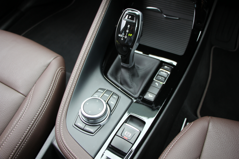 BMW X1 Xdrive18d Xﾗｲﾝ ﾊｲﾗｲﾝ&ｺﾝﾌｫｰﾄP LCI後期 ﾌｪｲｽﾘﾌﾄ後 ﾋｰﾀｰ茶革 追従ACC LEDﾍｯﾄﾞﾗｲﾄ ﾌﾙｾｸﾞTV 電動ﾄﾗﾝｸ ﾀｯﾁ画面ﾅﾋﾞ衝突軽減ﾌﾞﾚｰｷ 車線逸脱警告 歩行者警告 18AW ｳｯﾄﾞﾊﾟﾈﾙ  2年保証