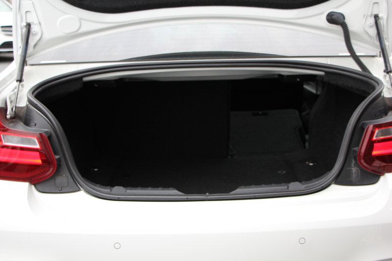 BMW 2シリーズ M240i ｸｰﾍﾟ変更後NEWｴﾝｼﾞﾝ B58直6ﾀｰﾎﾞ340馬力 ﾋｰﾀ-黒革 ｱﾀﾞﾌﾟﾃｨﾌﾞMｻｽ Mspﾌﾞﾚｰｷ HDDﾅﾋﾞBluetooth接続 Bｶﾒﾗ 衝突軽減ﾌﾞﾚｰｷ 車線逸脱警告 歩行者警告 ﾌﾞﾚｰｷ付ｸﾙｺﾝ ｽﾏｰﾄｷｰ ﾊﾟﾄﾞﾙｼﾌﾄ 2年保証