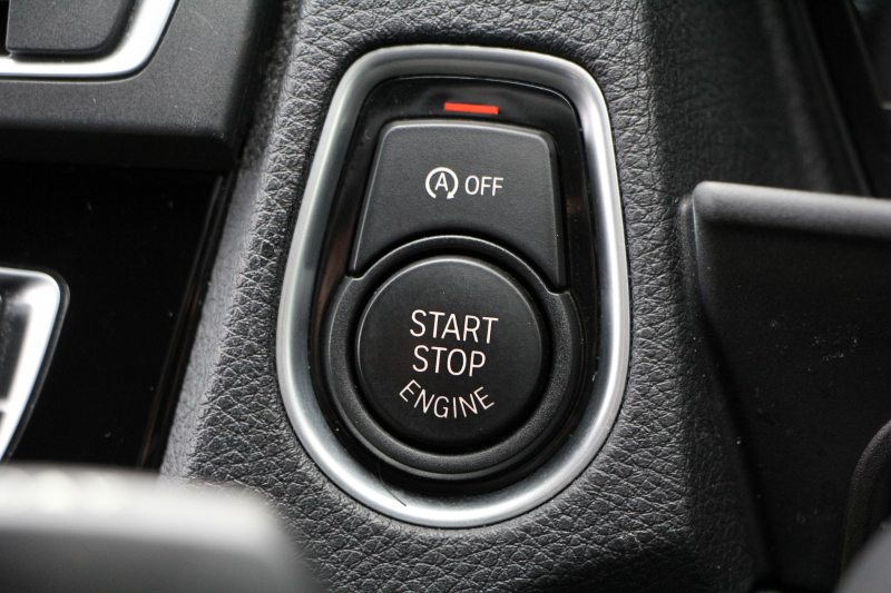 BMW 2シリーズ M240i ｸｰﾍﾟ変更後NEWｴﾝｼﾞﾝ B58直6ﾀｰﾎﾞ340馬力 ﾋｰﾀ-黒革 ｱﾀﾞﾌﾟﾃｨﾌﾞMｻｽ Mspﾌﾞﾚｰｷ HDDﾅﾋﾞBluetooth接続 Bｶﾒﾗ 衝突軽減ﾌﾞﾚｰｷ 車線逸脱警告 歩行者警告 ﾌﾞﾚｰｷ付ｸﾙｺﾝ ｽﾏｰﾄｷｰ ﾊﾟﾄﾞﾙｼﾌﾄ 2年保証