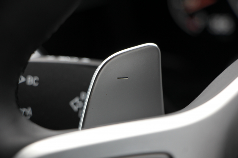 BMW 6シリーズ 630i ｸﾞﾗﾝﾂｰﾘｽﾓ Mｽﾎﾟｰﾂ ｾﾚｸﾄ&ｲﾉﾍﾞｰｼｮﾝP ﾊﾟﾉﾗﾏｻﾝﾙｰﾌ 全席ﾋｰﾀｰ黒革 ﾊｰﾏﾝｶｰﾄﾞﾝ ﾃﾞｨｽﾌﾟﾚｲｷｰ ﾘﾓｰﾄﾊﾟｰｷﾝｸﾞﾘｱｼｰﾄ可倒調整 ｼﾞｪｽﾁｬｰｺﾝﾄﾛｰﾙ LEDﾍｯﾄﾞﾗｲﾄ 360度ｶﾒﾗ HUD 追従ACC ﾜｲﾔﾚｽ充電 4ｿﾞｰﾝｴｱｺﾝ 2年保証