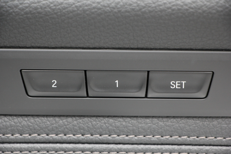 BMW 6シリーズ 630i ｸﾞﾗﾝﾂｰﾘｽﾓ Mｽﾎﾟｰﾂ ｾﾚｸﾄ&ｲﾉﾍﾞｰｼｮﾝP ﾊﾟﾉﾗﾏｻﾝﾙｰﾌ 全席ﾋｰﾀｰ黒革 ﾊｰﾏﾝｶｰﾄﾞﾝ ﾃﾞｨｽﾌﾟﾚｲｷｰ ﾘﾓｰﾄﾊﾟｰｷﾝｸﾞﾘｱｼｰﾄ可倒調整 ｼﾞｪｽﾁｬｰｺﾝﾄﾛｰﾙ LEDﾍｯﾄﾞﾗｲﾄ 360度ｶﾒﾗ HUD 追従ACC ﾜｲﾔﾚｽ充電 4ｿﾞｰﾝｴｱｺﾝ 2年保証