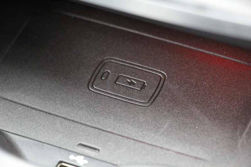 BMW 6シリーズ 630i ｸﾞﾗﾝﾂｰﾘｽﾓ Mｽﾎﾟｰﾂ ｾﾚｸﾄ&ｲﾉﾍﾞｰｼｮﾝP ﾊﾟﾉﾗﾏｻﾝﾙｰﾌ 全席ﾋｰﾀｰ黒革 ﾊｰﾏﾝｶｰﾄﾞﾝ ﾃﾞｨｽﾌﾟﾚｲｷｰ ﾘﾓｰﾄﾊﾟｰｷﾝｸﾞﾘｱｼｰﾄ可倒調整 ｼﾞｪｽﾁｬｰｺﾝﾄﾛｰﾙ LEDﾍｯﾄﾞﾗｲﾄ 360度ｶﾒﾗ HUD 追従ACC ﾜｲﾔﾚｽ充電 4ｿﾞｰﾝｴｱｺﾝ 2年保証