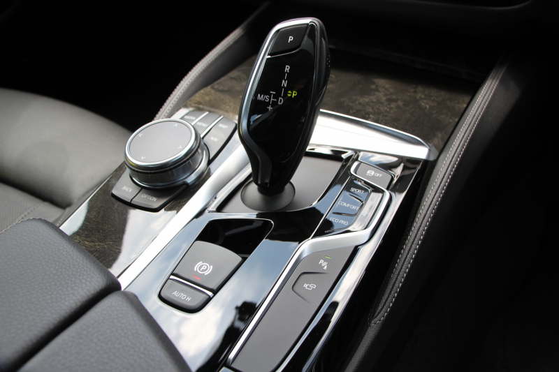 BMW 5シリーズ 540i Xdrive Mｽﾎﾟｰﾂ ｺﾝﾌｫｰﾄP 4WD 1ｵｰﾅ ｻﾝﾙｰﾌ 直6ﾀｰﾎﾞ340馬力 ﾌﾞﾗｯｸﾚｻﾞｰ 全席ﾋｰﾀｰ ﾏｯｻｰｼﾞ&ｱｸﾃｨﾌﾞﾍﾞﾝﾁﾚｰｼｮﾝ  ﾊｰﾏﾝｶｰﾄﾞﾝ 液晶ﾒｰﾀｰ HUD 追従ACC LEDﾍｯﾄﾞﾗｲﾄ ﾀｯﾁ画面ﾅﾋﾞﾌﾙｾｸﾞTV ｱﾀﾞﾌﾟﾃｨﾌﾞｻｽ Mspﾌﾞﾚｰｷ 19AW 2年保証