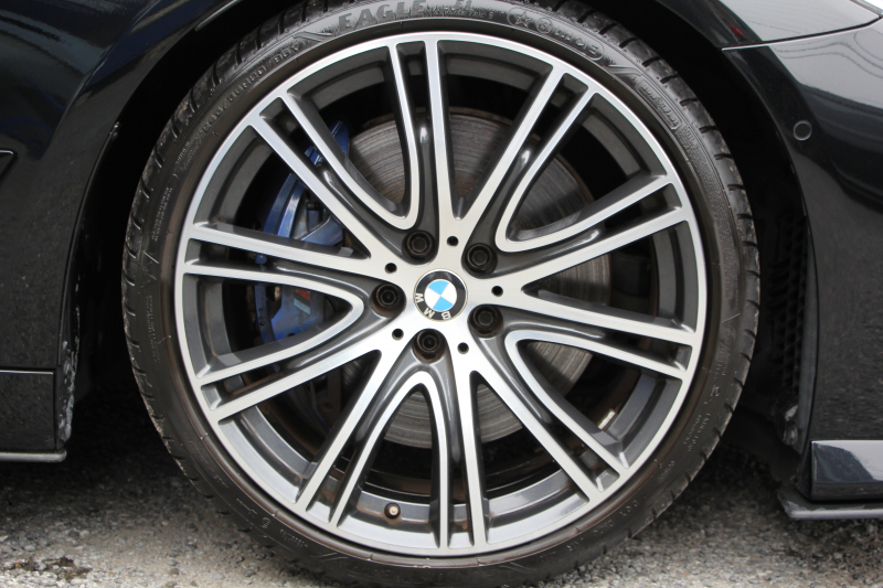 BMW 5シリーズ 540i Xdrive Mｽﾎﾟｰﾂ ｾﾚｸﾄ&ｺﾝﾌｫｰﾄP 4WD ACｼｭﾆｯﾂｧｰｴｱﾛ&ﾏﾌﾗｰ 変更後ﾒｰﾀｰ ｻﾝﾙｰﾌ 直6ﾀｰﾎﾞ全席ﾋｰﾀｰ黒革 ﾊｰﾏﾝｶｰﾄﾞﾝ ｺﾝﾌｫｰﾄｼｰﾄ&ﾏｯｻｰｼﾞ&ｱｸﾃｨﾌﾞﾍﾞﾝﾁﾚｰｼｮﾝ HUD ｼﾞｪｽﾁｬｰC 4ｿﾞｰﾝｴｱｺﾝ individual20AW 2年保証