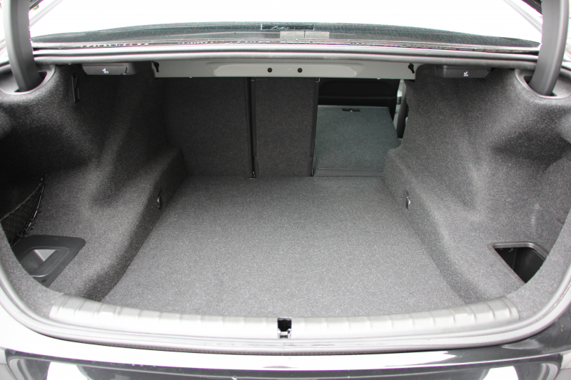 BMW 5シリーズ 540i Xdrive Mｽﾎﾟｰﾂ ｾﾚｸﾄ&ｺﾝﾌｫｰﾄP 4WD ACｼｭﾆｯﾂｧｰｴｱﾛ&ﾏﾌﾗｰ 変更後ﾒｰﾀｰ ｻﾝﾙｰﾌ 直6ﾀｰﾎﾞ全席ﾋｰﾀｰ黒革 ﾊｰﾏﾝｶｰﾄﾞﾝ ｺﾝﾌｫｰﾄｼｰﾄ&ﾏｯｻｰｼﾞ&ｱｸﾃｨﾌﾞﾍﾞﾝﾁﾚｰｼｮﾝ HUD ｼﾞｪｽﾁｬｰC 4ｿﾞｰﾝｴｱｺﾝ individual20AW 2年保証