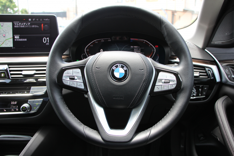 BMW 5シリーズ 523d Xdrive ﾗｸﾞｼﾞｭｱﾘｰ ｴﾃﾞｨｼｮﾝｼﾞｮｲﾌﾟﾗｽ LCI後期 ｴｸｽｸﾙｰｼﾌﾞﾅｯﾊﾟﾚｻﾞｰP ﾌﾞﾗｯｸﾅｯﾊﾟﾚｻﾞｰ 全席ﾋｰﾀｰ ﾊｰﾏﾝｶｰﾄﾞﾝｻﾗｳﾝﾄﾞｵﾌﾟｼｮﾝ19AW 4ｿﾞｰﾝｴｱｺﾝ 360度ｶﾒﾗ ｱｯﾌﾟﾙｰﾌﾟﾚｲ 追従ACC LEDﾍｯﾄﾞﾗｲﾄ HUD 電動ﾄﾗﾝｸ 2年保証