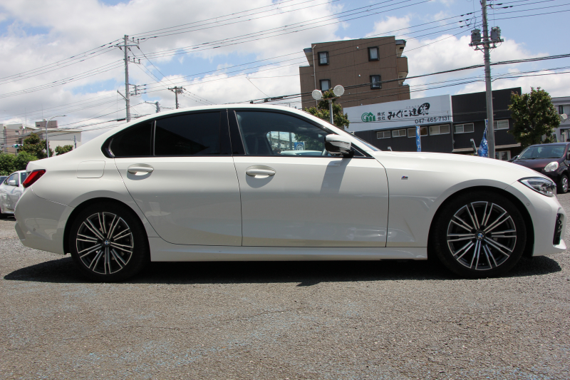 BMW 3シリーズ 320i Mｽﾎﾟｰﾂ ｺﾝﾌｫｰﾄP 1ｵｰﾅ 360度ｶﾒﾗ ｼｰﾄﾋｰﾀｰ ﾌﾙｾｸﾞTV 追従ACC ｽﾃｱﾘﾝｸﾞｻﾎﾟｰﾄ BMWﾗｲﾌﾞｺｯｸﾋﾟｯﾄﾞLEDﾍｯﾄﾞﾗｲﾄ ｵｰﾄﾊｲﾋﾞｰﾑ ﾜｲﾔﾚｽ充電 Pｱｼｽﾄ ﾊｰﾌﾚｻﾞｰ 電動ﾄﾗﾝｸ 3ｿﾞｰﾝｴｱｺﾝ ｱｯﾌﾟﾙｶｰﾌﾟﾚｲ 2年保証