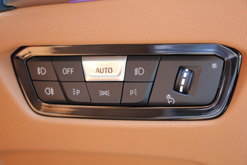 BMW 3シリーズ 320i Mｽﾎﾟｰﾂ Mｽﾎﾟｰﾂｼｰﾄﾊﾟｯｹｰｼﾞ1ｵ-ﾅ ｺﾆｬｯｸﾚｻﾞｰ ﾋｰﾀｰ付Mｽﾎﾟｰﾂｼｰﾄ 追従ACC ｽﾃｱﾘﾝｸﾞｻﾎﾟｰﾄ ｱｯﾌﾟﾙｶｰﾌﾟﾚｲ LEDﾍｯﾄﾞﾗｲﾄ ｵｰﾄﾊｲﾋﾞｰﾑ BMWﾗｲﾌﾞｺｯｸﾋﾟｯﾄﾞHDDﾅﾋﾞﾊﾟｰｷﾝｸﾞｱｼｽﾄ 18AW 専用ｴｱﾛ ｽﾏｰﾄｷｰ 2年保証