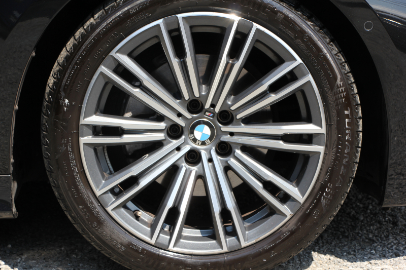 BMW 3シリーズ 320i Mｽﾎﾟｰﾂ Mｽﾎﾟｰﾂｼｰﾄﾊﾟｯｹｰｼﾞ1ｵ-ﾅ ｺﾆｬｯｸﾚｻﾞｰ ﾋｰﾀｰ付Mｽﾎﾟｰﾂｼｰﾄ 追従ACC ｽﾃｱﾘﾝｸﾞｻﾎﾟｰﾄ ｱｯﾌﾟﾙｶｰﾌﾟﾚｲ LEDﾍｯﾄﾞﾗｲﾄ ｵｰﾄﾊｲﾋﾞｰﾑ BMWﾗｲﾌﾞｺｯｸﾋﾟｯﾄﾞHDDﾅﾋﾞﾊﾟｰｷﾝｸﾞｱｼｽﾄ 18AW 専用ｴｱﾛ ｽﾏｰﾄｷｰ 2年保証