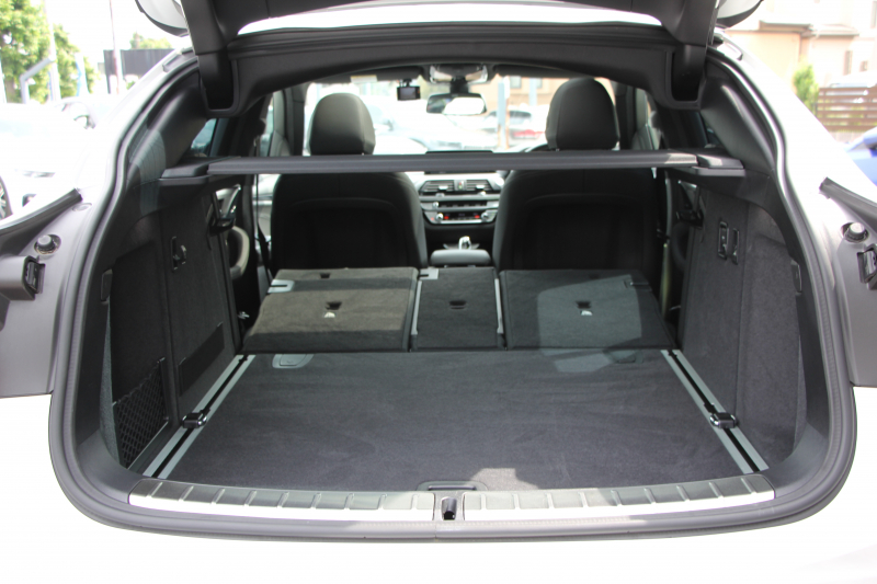 BMW X4 Xdrive30i Mｽﾎﾟｰﾂ ｾﾚｸﾄ&ｲﾉﾍﾞｰｼｮﾝP ﾊﾟﾉﾗﾏｻﾝR 全席ﾋｰﾀｰ黒革 ｱｸﾃｨﾌﾞﾍﾞﾝﾁﾚｰｼｮﾝ ﾃﾞｨｽﾌﾟﾚｲｷｰ ﾊｰﾏﾝｶｰﾄﾞﾝ ｼﾞｪｽﾁｬｰC 追従ACC HUD ﾀｯﾁ画面HDDﾅﾋﾞ360度ｶﾒﾗ LEDﾍｯﾄﾞﾗｲﾄ 電動ﾄﾗﾝｸ 2年保証