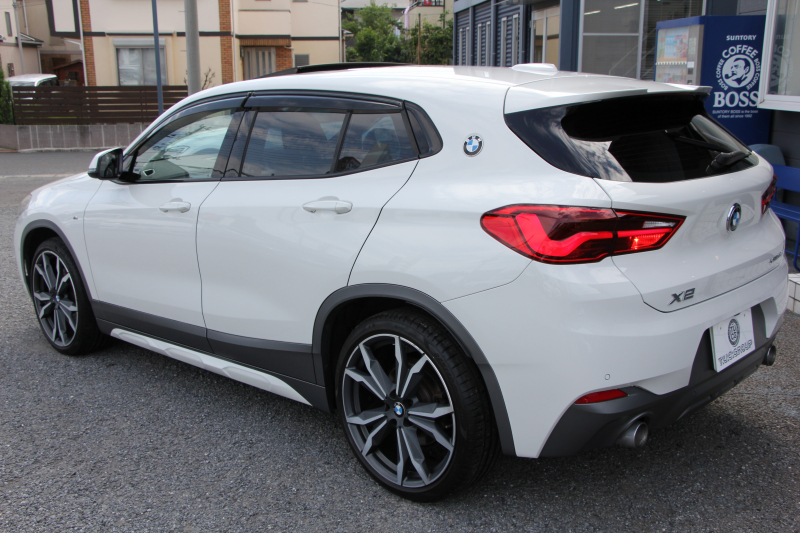 BMW X2 Xdrive20i MｽﾎﾟｰﾂX ﾃﾞﾋﾞｭｰ&ｾﾚｸﾄP ﾊｲﾗｲﾝ 4WD ﾊﾟﾉﾗﾏｻﾝﾙｰﾌ ｺﾝﾌｫｰﾄP 追従ACC HUD ﾋｰﾀｰ茶革 電動ｼｰﾄ 20AW ﾀｯﾁ画面HDDﾅﾋﾞBｶﾒﾗ Pｱｼｽﾄ ﾌﾙｾｸﾞTV CD&DVD再生可能 Bluetooth接続 Mﾘﾔｽﾎﾟｲﾗｰ 電動ﾄﾗﾝｸ LEDﾍｯﾄﾞﾗｲﾄ ｽﾏｰﾄｷｰ 8速AT 2年保証