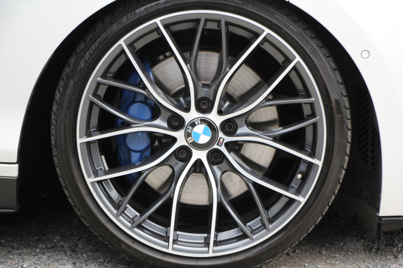 BMW 2シリーズ M240i ｸｰﾍﾟ後期 ﾌｪｲｽﾘﾌﾄ後 B58新ｴﾝｼﾞﾝ 直6ﾀｰﾎﾞ340馬力 ｺｰﾗﾙﾚｯﾄﾞﾚｻﾞｰ Mﾊﾟﾌｫｰﾏﾝｽｴｱﾛ&19AW H&Rｻｽ ｱﾀﾞﾌﾟﾃｨﾌﾞMｻｽ LEDﾍｯﾄﾞﾗｲﾄ&ﾃｰﾙ 追従ACC ﾀｯﾁ画面HDDﾅﾋﾞPｱｼｽﾄ ﾊﾟﾄﾞﾙｼﾌﾄ 2年保証