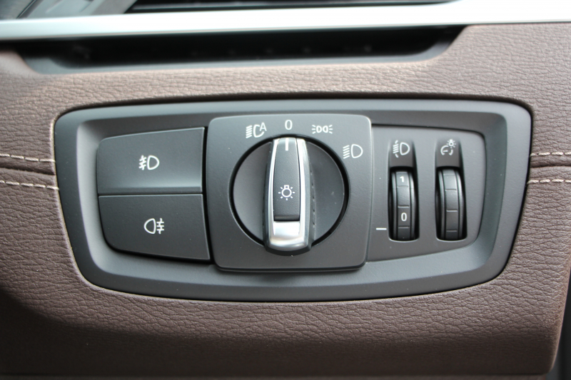 BMW X1 Xdrive18d Xﾗｲﾝ ﾊｲﾗｲﾝ&ｺﾝﾌｫｰﾄP LCI後期 希少色ﾕｰｶﾘﾍﾞｰｼﾞｭ ﾌｪｲｽﾘﾌﾄ後 ﾋｰﾀｰ茶革 追従ACC 電動ｼｰﾄ ﾌﾙｾｸﾞTV LEDﾍｯﾄﾞﾗｲﾄ 電動ﾄﾗﾝｸ ﾀｯﾁ画面ﾅﾋﾞ衝突軽減ﾌﾞﾚｰｷ 車線逸脱警告 歩行者警告 18AW ｳｯﾄﾞﾊﾟﾈﾙ 2年保証