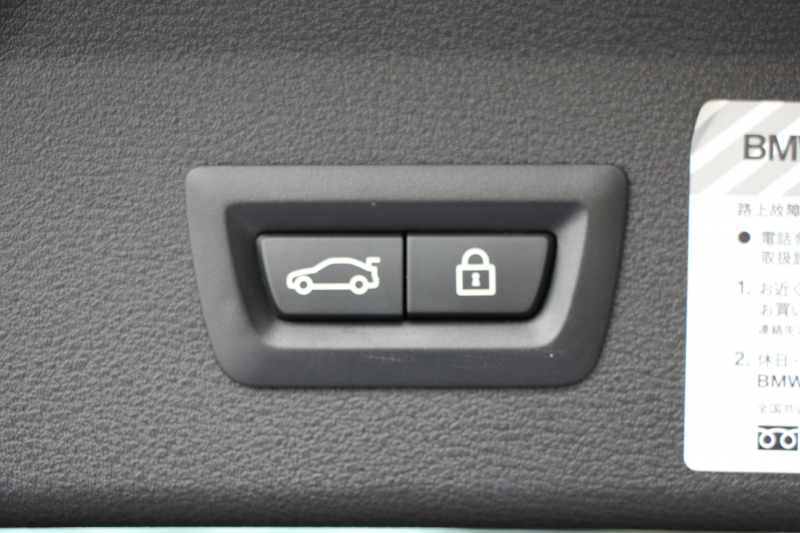 BMW X1 Xdrive18d ｱｰﾊﾞﾆｽﾀ 西日本地区限定 ｽﾊﾟｰｸﾘﾝｸﾞﾌﾞﾗｳﾝ ﾊｲﾗｲﾝ&ｺﾝﾌｫｰﾄP 追従ACC HUD ﾋｰﾀｰ茶革 電動ｼｰﾄ 19AW ﾀｯﾁ画面新HDDﾅﾋﾞPｱｼｽﾄ LEDﾍｯﾄﾞﾗｲﾄ 電動ﾄﾗﾝｸ 専用ﾊﾞｯｼﾞ衝突軽減ﾌﾞﾚｰｷ 車線逸脱&歩行者警告 2年保証