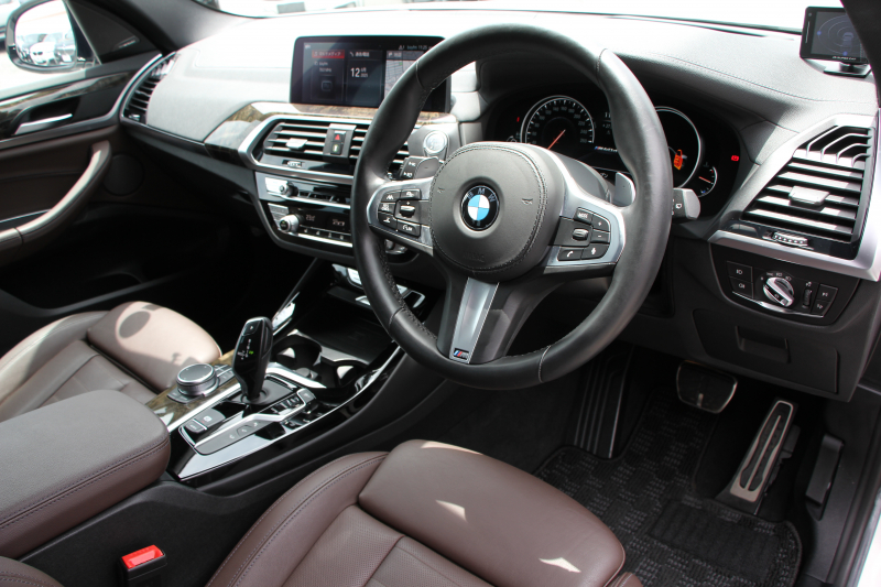 BMW X3 M40d ｾﾚｸﾄP 326馬力 3.0LﾃﾞｨｰｾﾞﾙﾀｰﾎﾞﾊﾟﾉﾗﾏｻﾝR ﾍﾞﾝﾁﾚｰｼｮﾝ 全席ﾋｰﾀｰ茶革 ﾊｰﾏﾝｶｰﾄﾞﾝｻｳﾝﾄﾞHUD 専用21AW Mｽﾎﾟｰﾂﾃﾞﾌ&ﾌﾞﾚｰｷ 追従ACC ｽﾃｱﾘﾝｸﾞｻﾎﾟｰﾄ ﾀｯﾁ画面HDDﾅﾋﾞTV 360度ｶﾒﾗ ｱﾝﾋﾞｴﾝﾄﾗｲﾄ 電動ﾄﾗﾝｸ LEDﾍｯﾄﾞﾗｲﾄ 2年保証