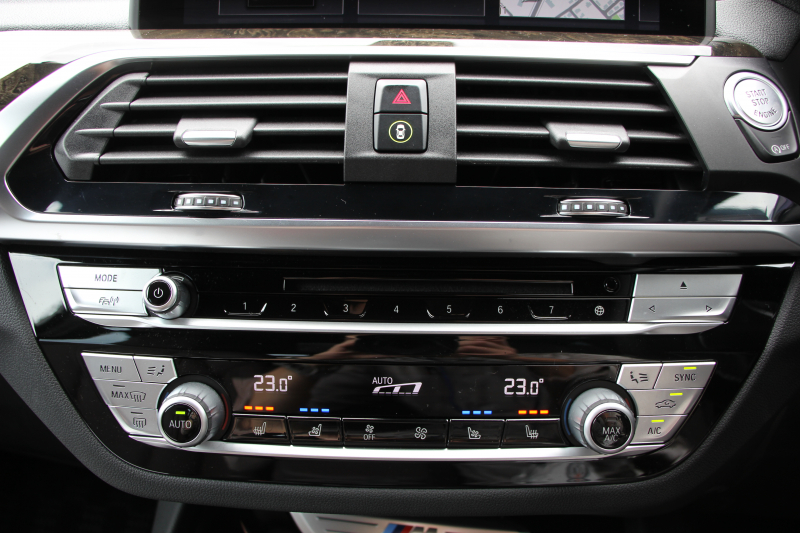 BMW X3 M40d ｾﾚｸﾄP 326馬力 3.0LﾃﾞｨｰｾﾞﾙﾀｰﾎﾞﾊﾟﾉﾗﾏｻﾝR ﾍﾞﾝﾁﾚｰｼｮﾝ 全席ﾋｰﾀｰ茶革 ﾊｰﾏﾝｶｰﾄﾞﾝｻｳﾝﾄﾞHUD 専用21AW Mｽﾎﾟｰﾂﾃﾞﾌ&ﾌﾞﾚｰｷ 追従ACC ｽﾃｱﾘﾝｸﾞｻﾎﾟｰﾄ ﾀｯﾁ画面HDDﾅﾋﾞTV 360度ｶﾒﾗ ｱﾝﾋﾞｴﾝﾄﾗｲﾄ 電動ﾄﾗﾝｸ LEDﾍｯﾄﾞﾗｲﾄ 2年保証