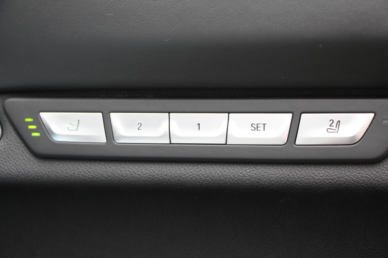 BMW 7シリーズ 740i Mｽﾎﾟｰﾂ ｻﾝﾙｰﾌ 全席ﾋｰﾀｰ黒革 ﾚｰｻﾞｰﾗｲﾄ ﾅｯﾊﾟﾚｻﾞｰ&ﾏｯｻｰｼﾞ&ﾍﾞﾝﾁﾚｰｼｮﾝ 追従ACC HUD ﾀｯﾁ画面HDDﾅﾋﾞTV ｼﾞｪｽﾁｬｰC 360度ｶﾒﾗ 全ﾄﾞｱｿﾌﾄｸﾛｰｽﾞｵﾌﾟｼｮﾝ20AW ｽﾃｱﾘﾝｸﾞｻﾎﾟｰﾄ ｵｰﾄﾊｲﾋﾞｰﾑ 2年保証