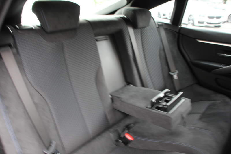 BMW 4シリーズ 420i ｸﾞﾗﾝｸｰﾍﾟMｽﾎﾟｰﾂ 最終ﾓﾃﾞﾙ 専用LEDｽﾓｰｸﾃｰﾙ&ｴｱﾛﾘｱﾃﾞｨﾌｭｰｻﾞｰ NEWﾙｰﾑﾐﾗｰ 追従ACC ﾚｰﾝC警告 LEDﾍｯﾄﾞﾗｲﾄ&ﾃｰﾙ ｼｰﾄﾋｰﾀｰ ﾀｯﾁ画面HDDﾅﾋﾞTV 液晶ﾒｰﾀｰ 衝突軽減ﾌﾞﾚｰｷ 車線逸脱警告 歩行者警告 Bｶﾒﾗ Bluetooth接続 ﾊﾟﾄﾞﾙｼﾌﾄ 2年保証