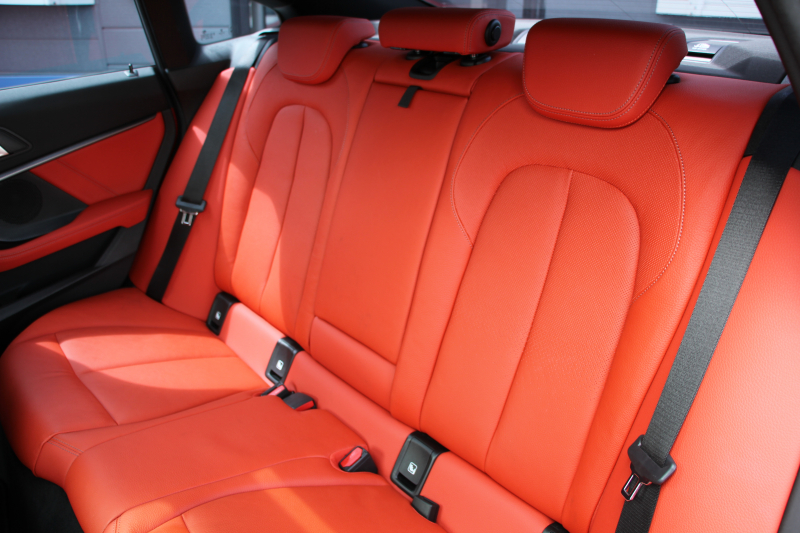 BMW 2シリーズ 218d ｸﾞﾗﾝｸｰﾍﾟMｽﾎﾟｰﾂ EDJOY+ ﾌﾟﾗｽP 1ｵﾅ ﾊﾟﾉﾗﾏｻﾝR ﾏｸﾞﾏﾚｯﾄﾞﾚｻﾞｰ ｼｰﾄﾋｰﾀｰ&ﾗﾝﾊﾞｰｻﾎﾟｰﾄ 燃費21.3km/L 追従ACC LEDﾍｯﾄﾞﾗｲﾄ ｲﾙﾐﾎﾞｽﾄﾝﾄﾘﾑ ﾀｯﾁ画面HDDﾅﾋﾞApplecarplay Pｱｼｽﾄ 後退ｱｼｽﾄ 2年保証